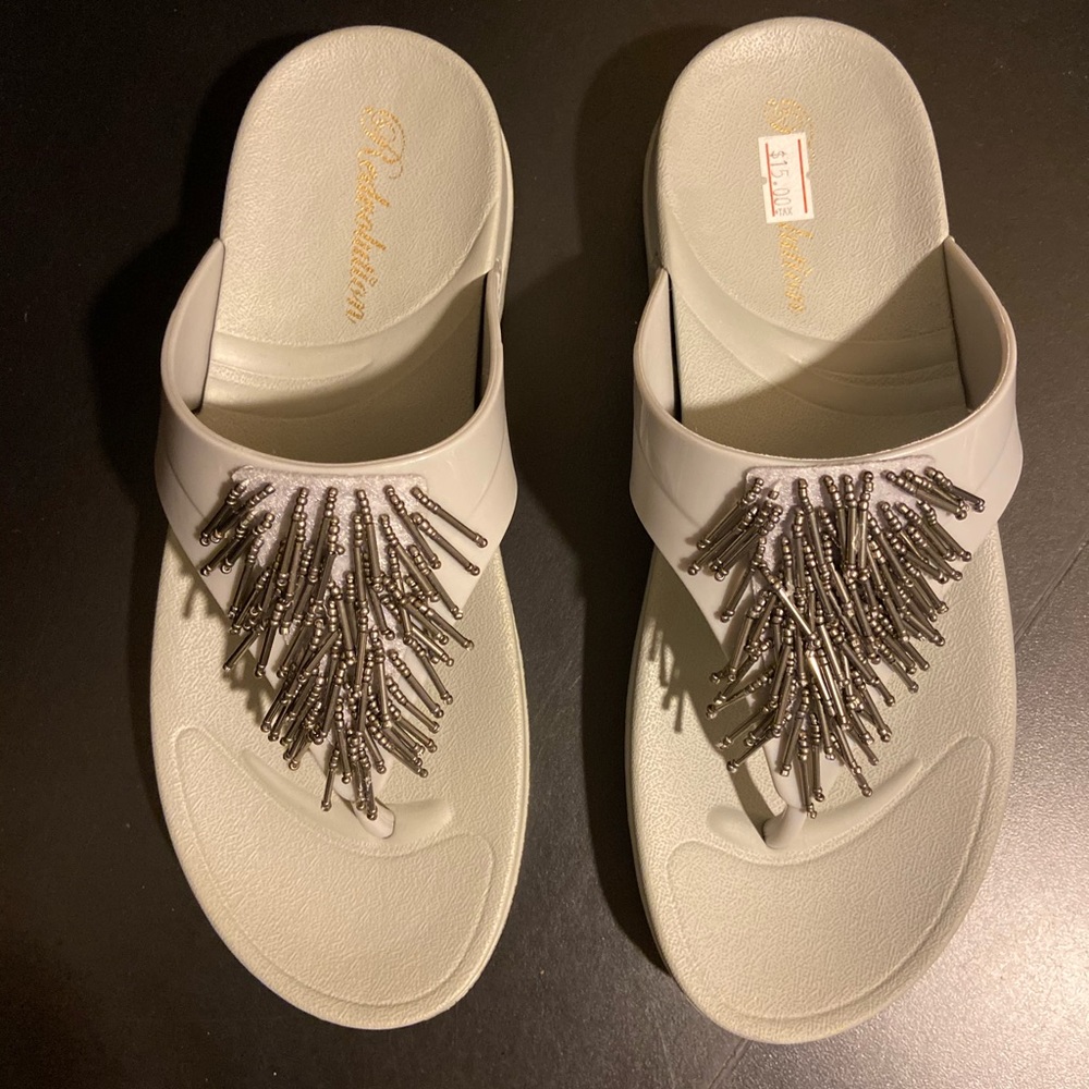 Sandals - Picture 2 of 4